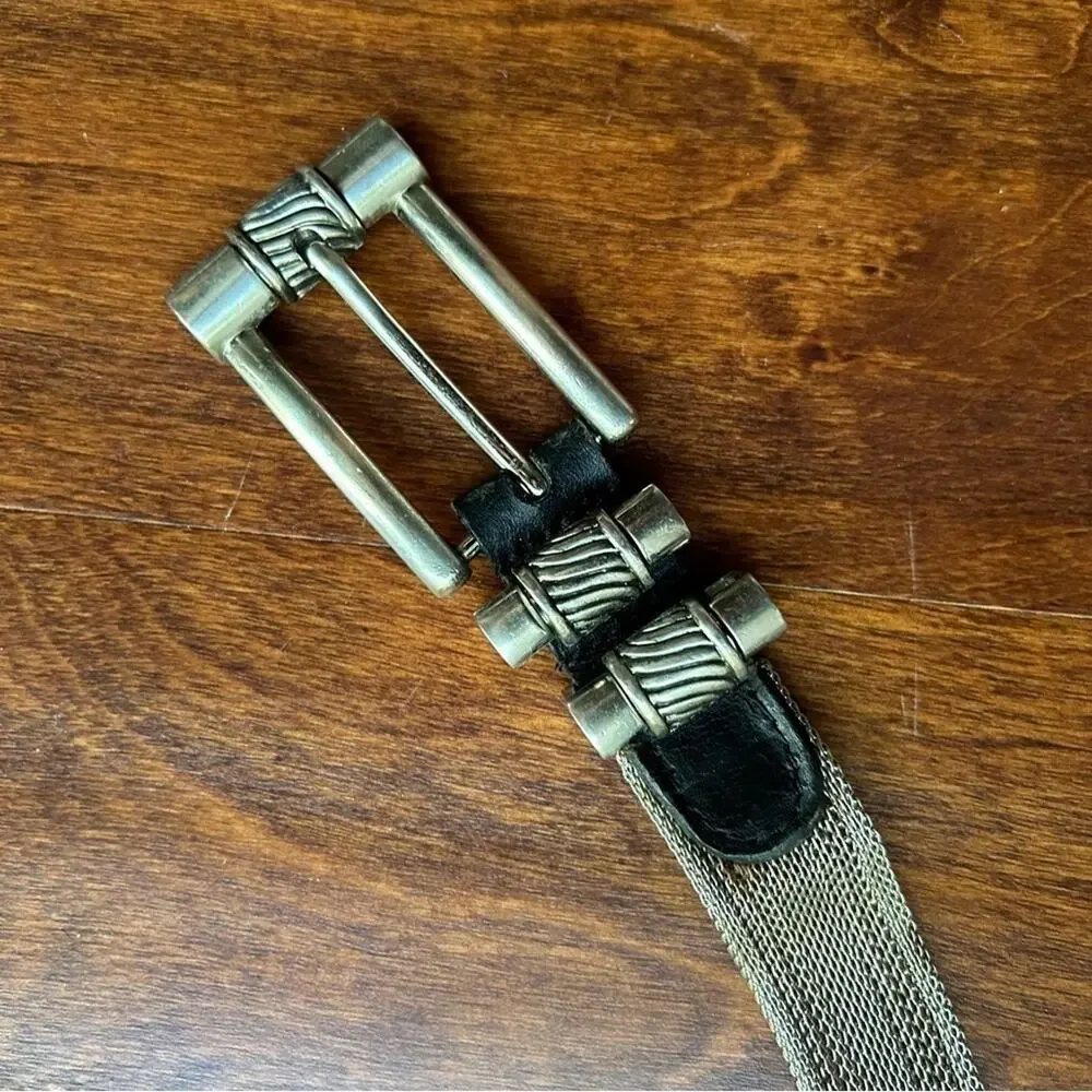 Vintage Silver Mesh Belt with a bit of Black Leather, Super Cool and Unique - Picture 3 of 14